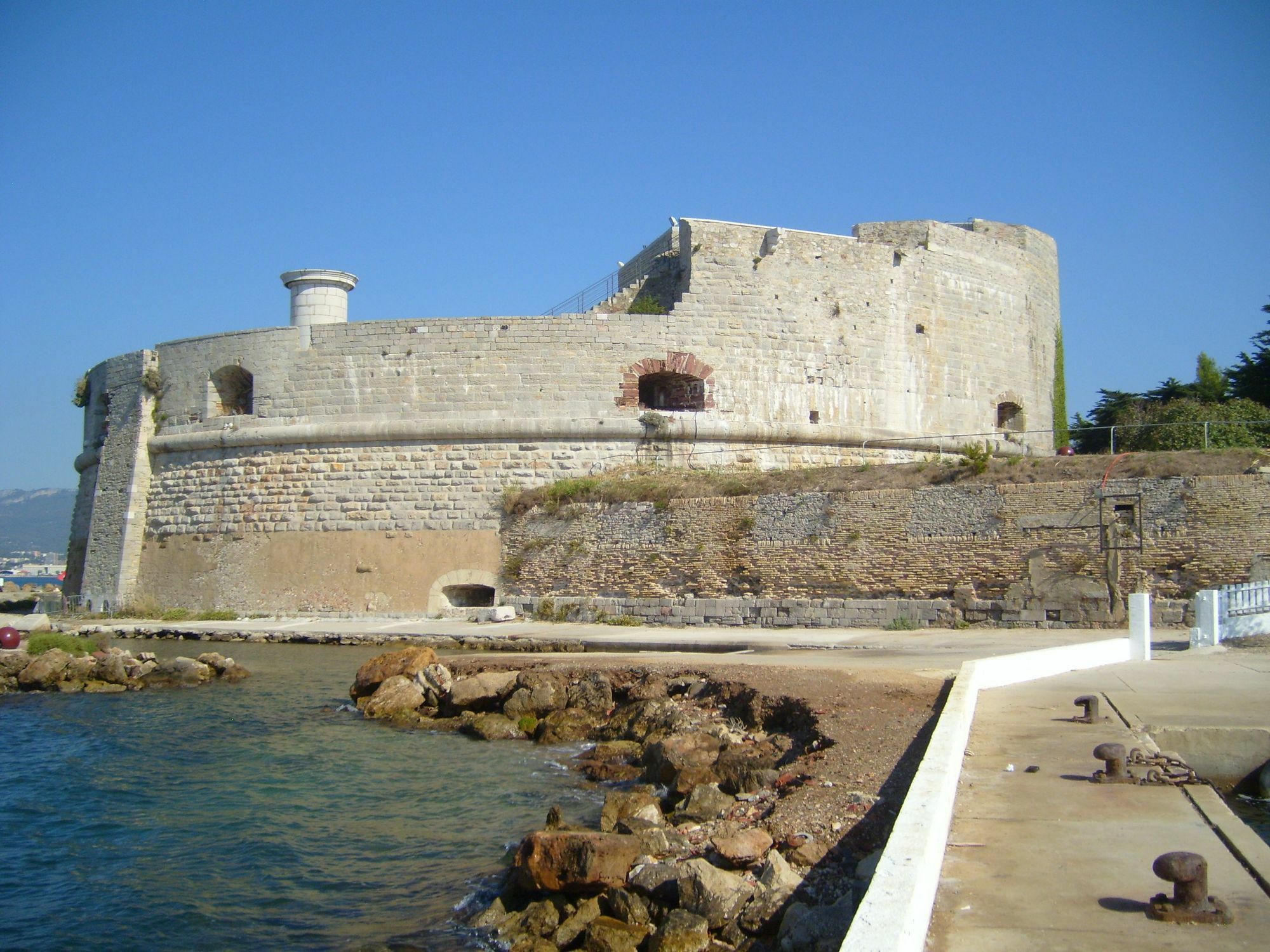 Ibis Toulon La Seyne Sur Mer المظهر الخارجي الصورة